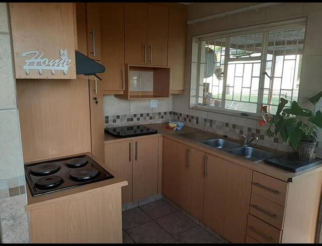 FARM FOR SALE IN AGRICULTURAL HOLDING 400